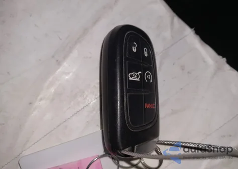 2015 Jeep Cherokee Latitude из США, поврежденный, VIN 1C4PJLCB1FW721881